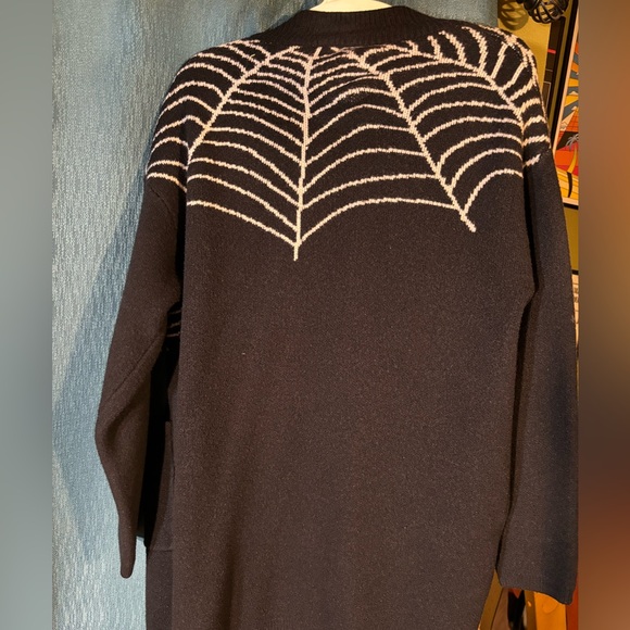 Unique Vintage Spider Web Cardigan - Picture 6 of 8